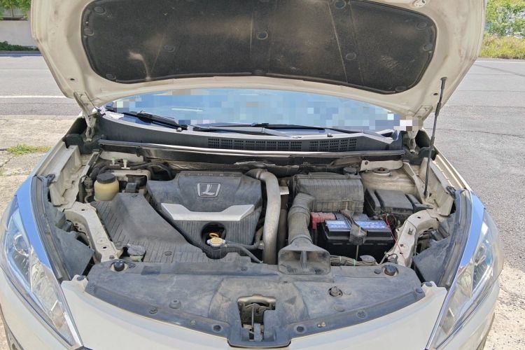 Used Luxgen U6 SUV 2014 2.0T ZhiZun Model Engine Bay