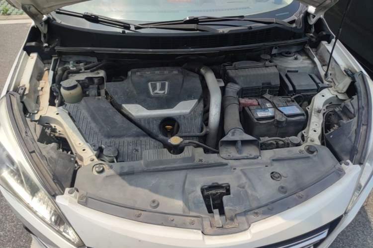 Used Luxgen U6 SUV 2014 1.8T Fashion Edition Engine Bay