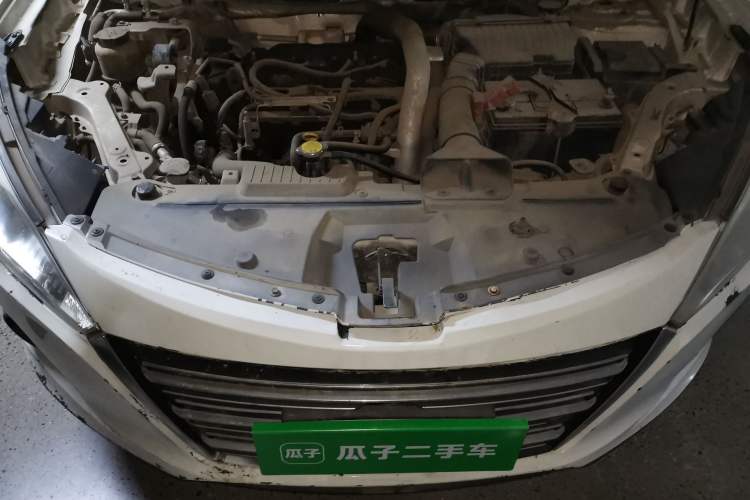 Used Luxgen U6 SUV 2014 1.8T Charm Version Engine Bay