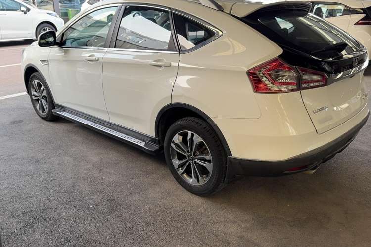 Used Luxgen U6 SUV 2014 1.8T Charm Version Exterior 5