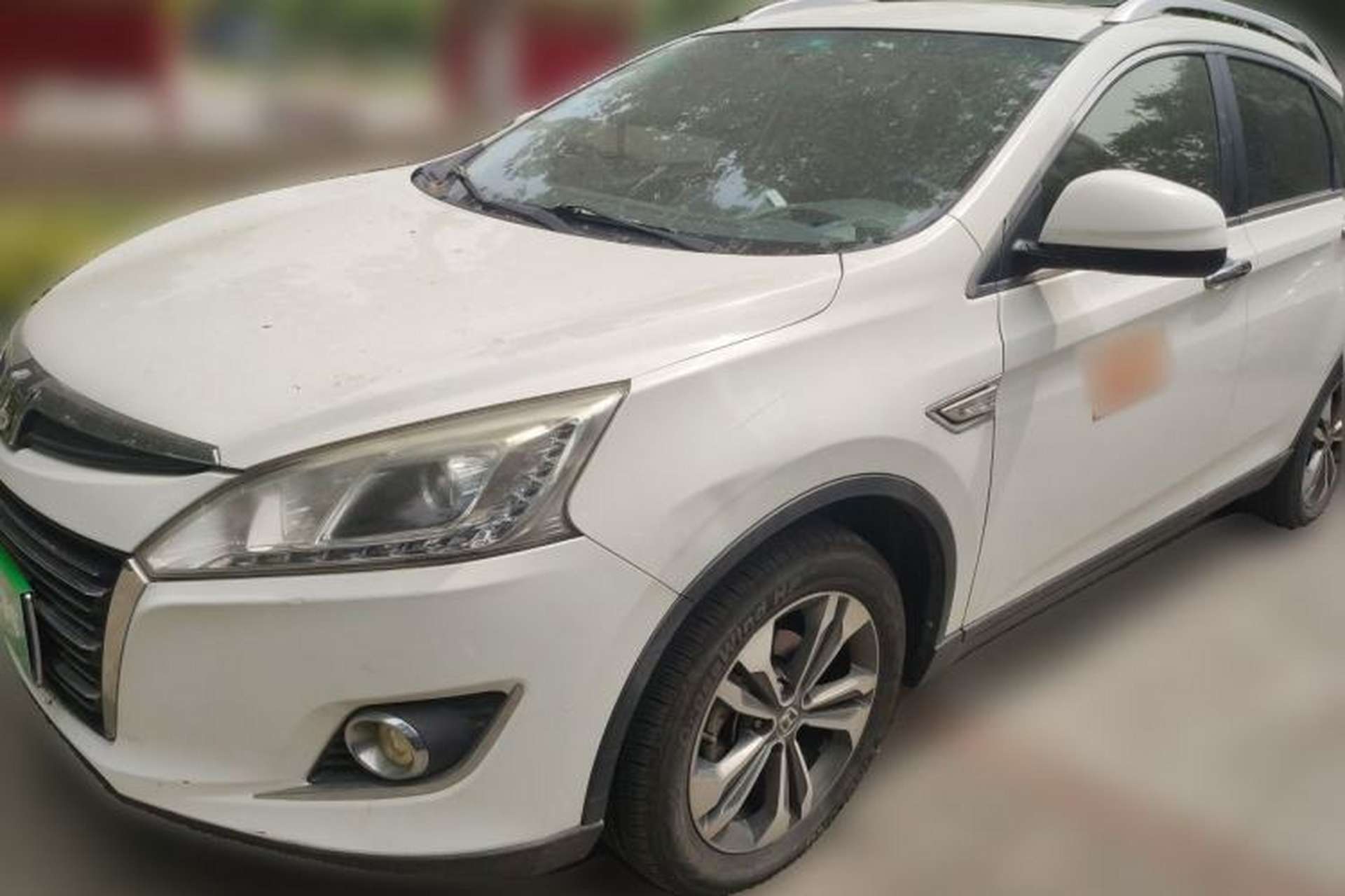 Used Luxgen U6 SUV 2014 1.8T Fashion Edition Front Left 45 Deg