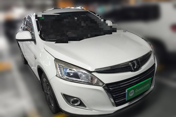 Used Luxgen U6 SUV 2014 2.0T ZhiZun Model Front Right 45 Deg