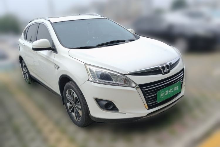 Used Luxgen U6 SUV 2014 1.8T Fashion Edition Front Right 45 Deg