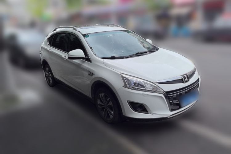 Used Luxgen U6 SUV 2014 1.8T Fashion Edition Front Right 45 Deg