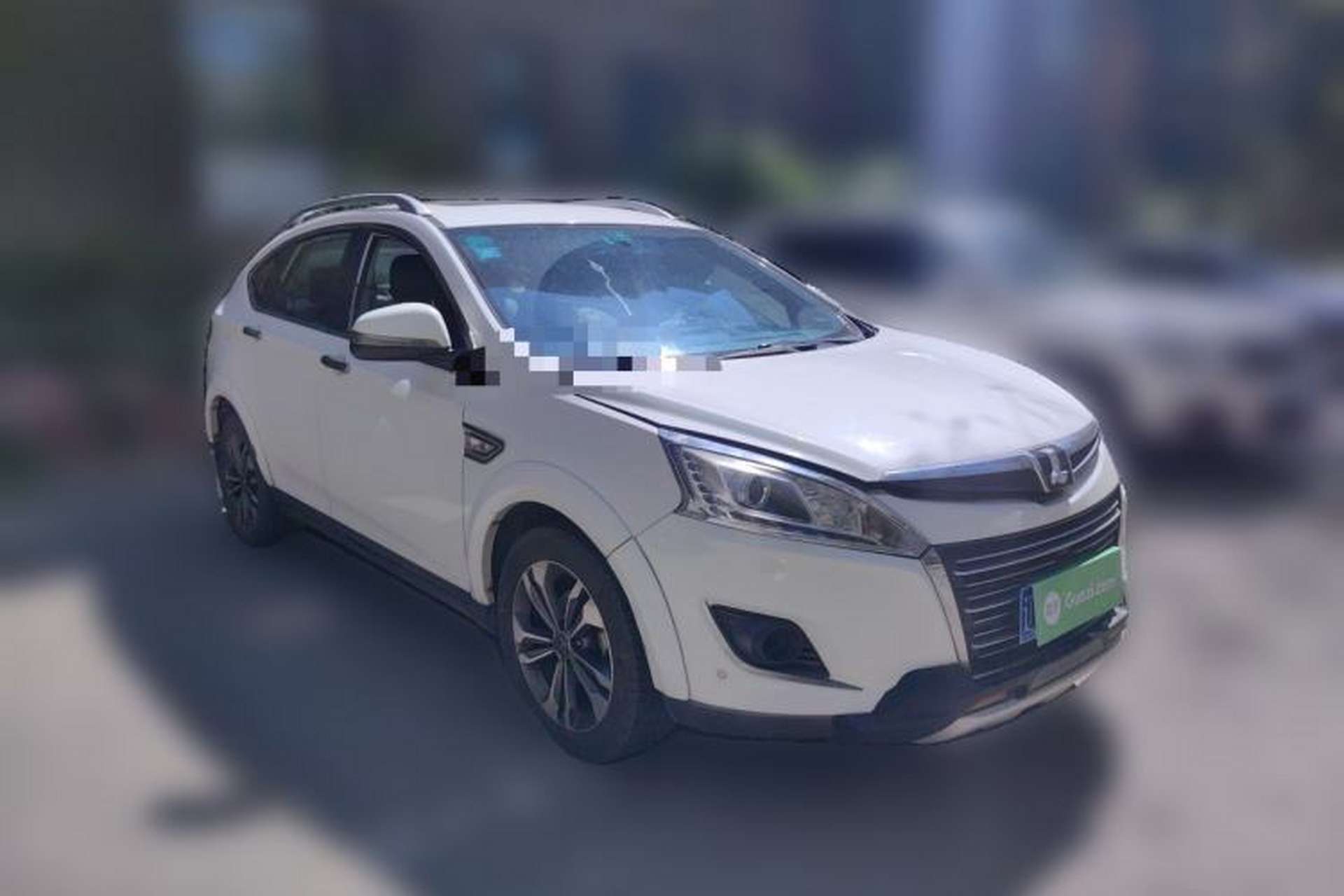 Used Luxgen U6 SUV 2014 1.8T Fashion Edition Front Right 45 Deg
