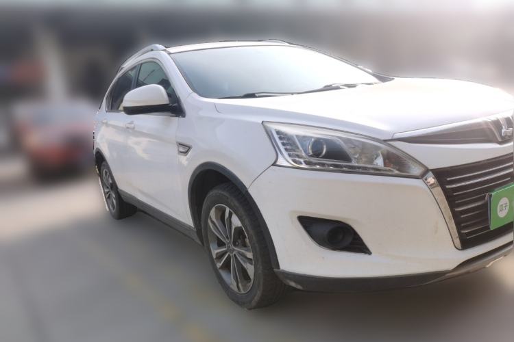 Used Luxgen U6 SUV 2014 1.8T Charm Version Front Right 45 Deg
