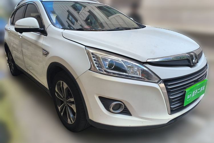 Used Luxgen U6 SUV 2014 1.8T ZhiZun Model Front Right 45 Deg