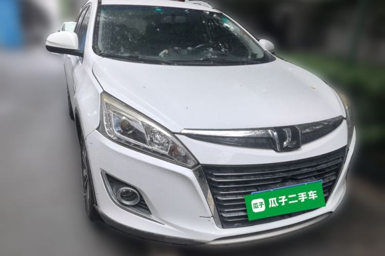 Used Luxgen U6 SUV 2014 2.0T Fashion Edition Front Right 45 Deg