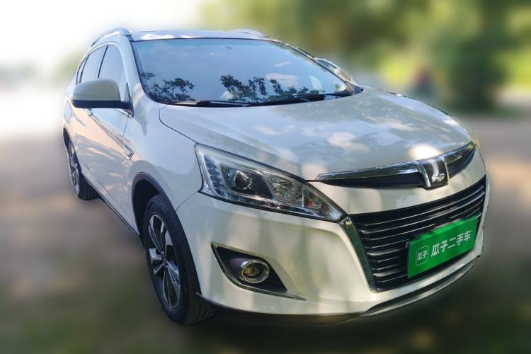 Used Luxgen U6 SUV 2014 1.8T ZhiZun Model Front Right 45 Deg