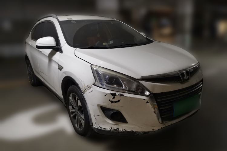 Used Luxgen U6 SUV 2014 1.8T Charm Version Front Right 45 Deg
