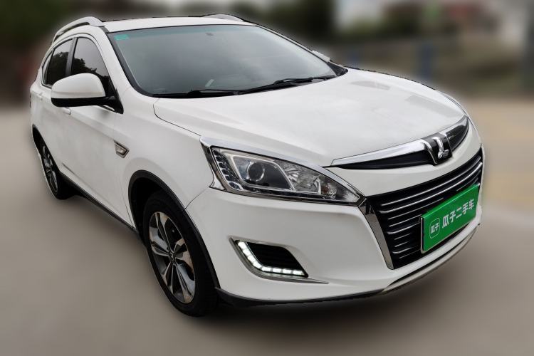 Used Luxgen U6 SUV 2014 1.8T Fashion Edition Front Right 45 Deg