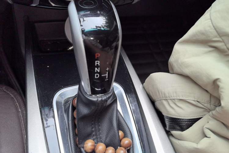 Used Luxgen U6 SUV 2014 1.8T Fashion Edition Gear Lever