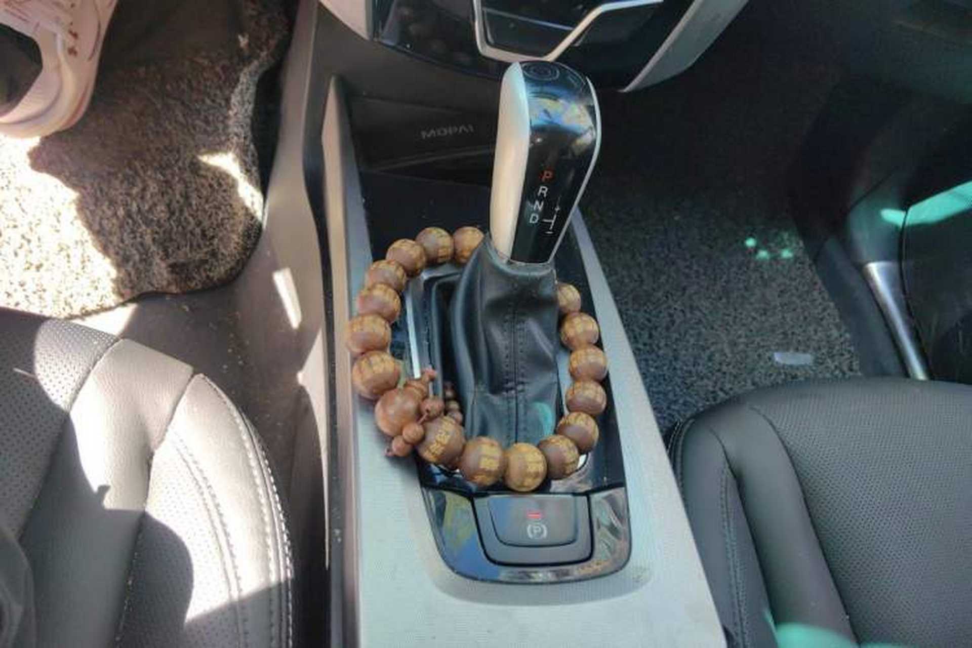Used Luxgen U6 SUV 2014 1.8T Fashion Edition Gear Lever