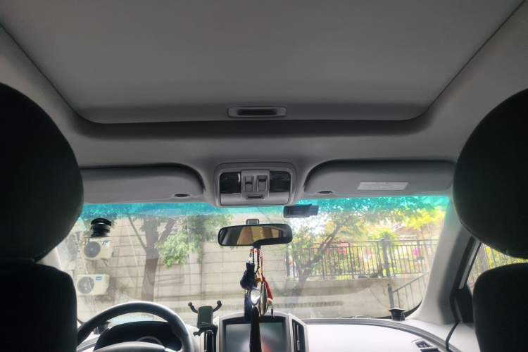 Used Luxgen U6 SUV 2014 1.8T Fashion Edition Headliner