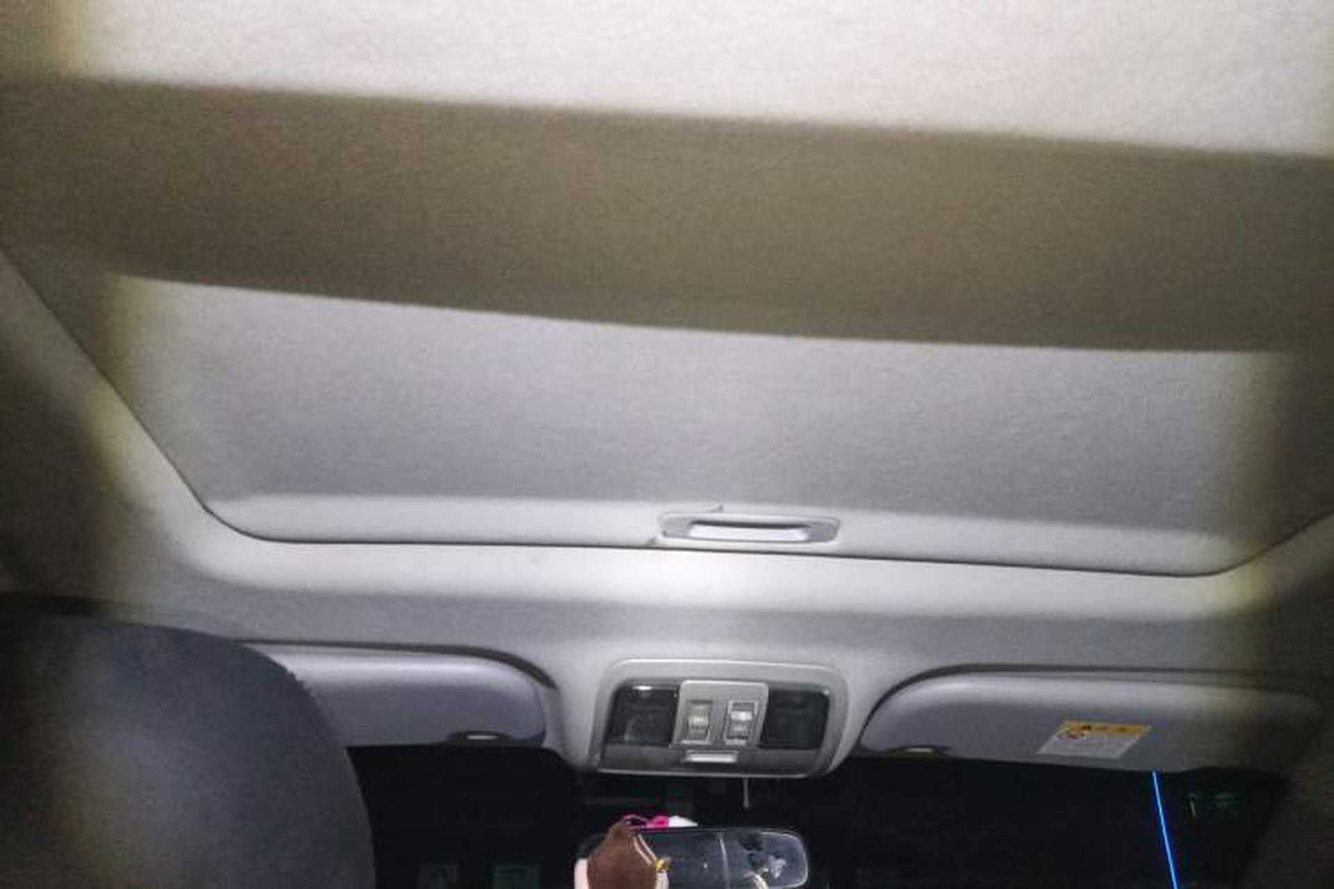 Used Luxgen U6 SUV 2014 2.0T ZhiZun Model Headliner