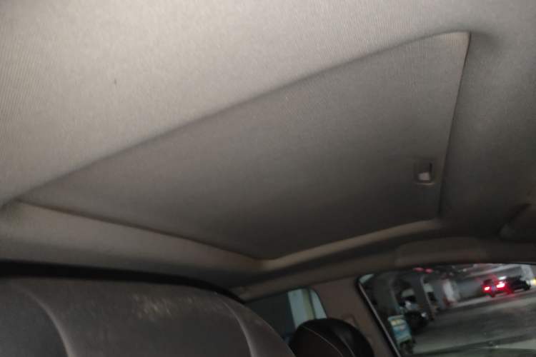 Used Luxgen U6 SUV 2014 1.8T Fashion Edition Headliner