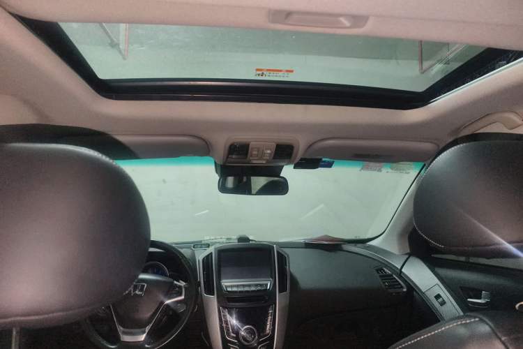 Used Luxgen U6 SUV 2014 2.0T Flagship Edition Headliner