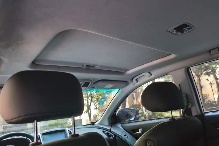 Used Luxgen U6 SUV 2014 1.8T Fashion Edition Headliner