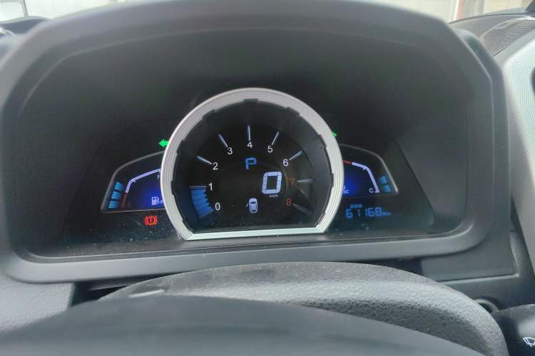 Used Luxgen U6 SUV 2014 2.0T ZhiZun Model Instrument Cluster