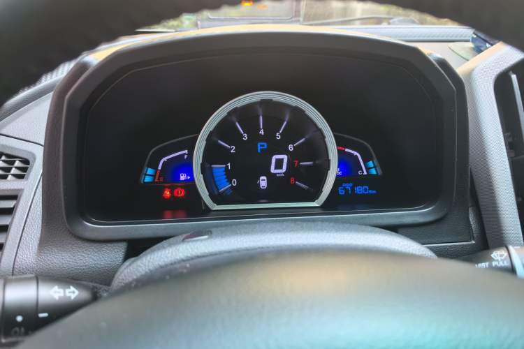 Used Luxgen U6 SUV 2014 1.8T Fashion Edition Instrument Cluster