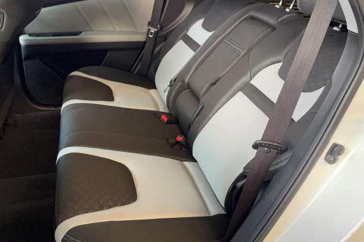 Used Luxgen U6 SUV 2014 1.8T Charm Version Interior 1