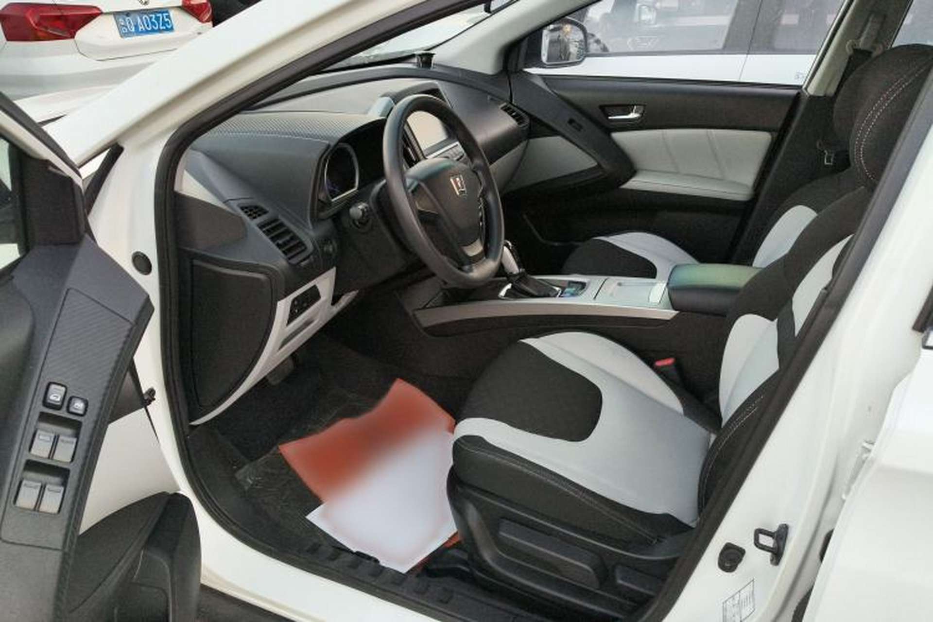 Used Luxgen U6 SUV 2014 1.8T Charm Version Interior 2