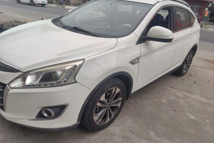 Used Luxgen U6 SUV 2014 2.0T ZhiZun Model Left Front Headlight