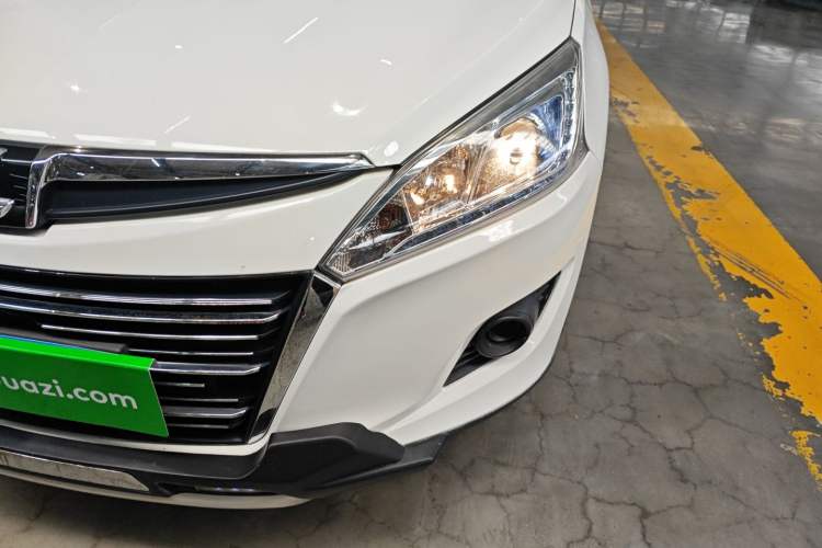 Used Luxgen U6 SUV 2014 1.8T Fashion Edition Left Front Headlight
