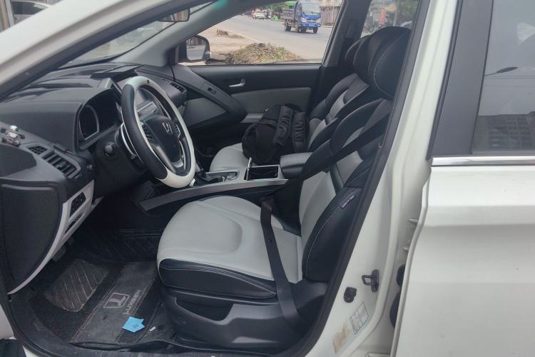 Used Luxgen U6 SUV 2014 2.0T ZhiZun Model Left Front Seat