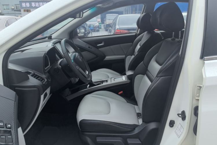 Used Luxgen U6 SUV 2014 1.8T Fashion Edition Left Front Seat