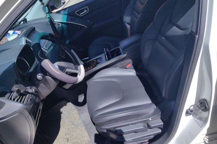 Used Luxgen U6 SUV 2014 1.8T Fashion Edition Left Front Seat