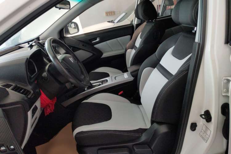 Used Luxgen U6 SUV 2014 1.8T Charm Version Left Front Seat