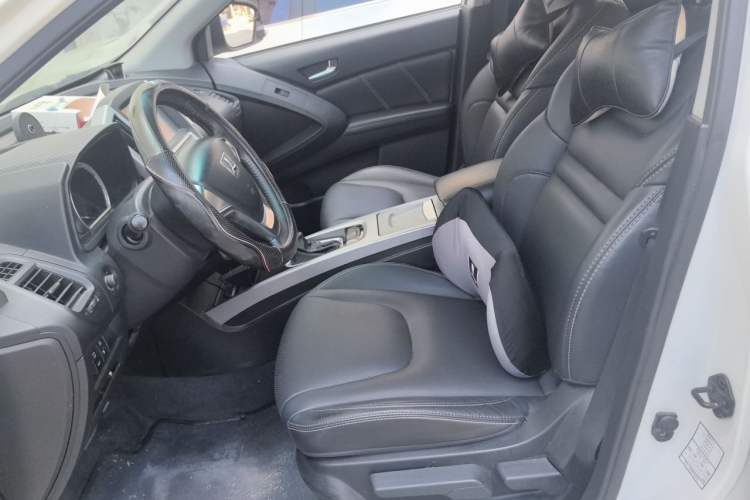 Used Luxgen U6 SUV 2014 1.8T Fashion Edition Left Front Seat