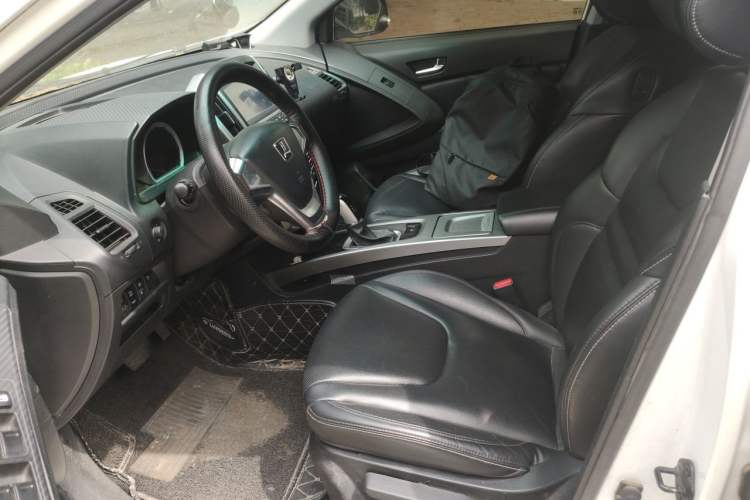 Used Luxgen U6 SUV 2014 1.8T Fashion Edition Left Front Seat