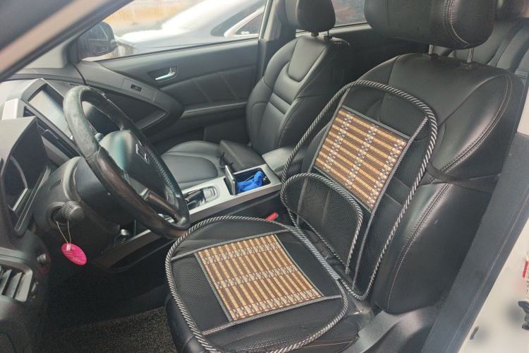 Used Luxgen U6 SUV 2014 1.8T Fashion Edition Left Front Seat