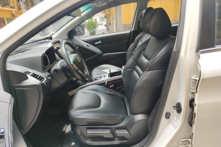 Used Luxgen U6 SUV 2014 1.8T Fashion Edition Left Front Seat
