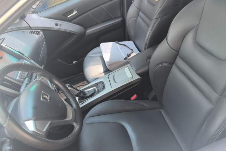 Used Luxgen U6 SUV 2014 1.8T Fashion Edition Left Front Seat