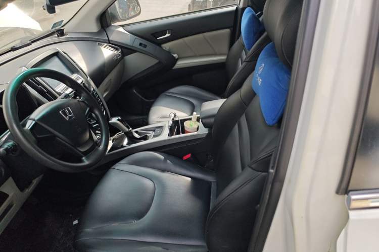Used Luxgen U6 SUV 2014 1.8T Charm Version Left Front Seat