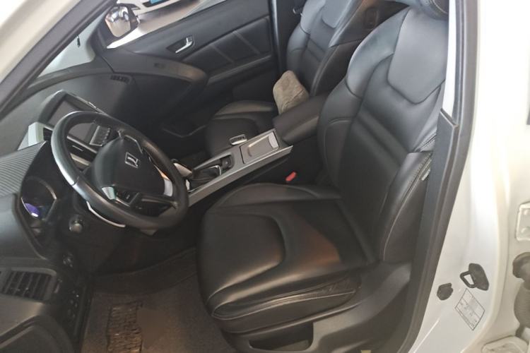 Used Luxgen U6 SUV 2014 2.0T ZhiZun Model Left Front Seat