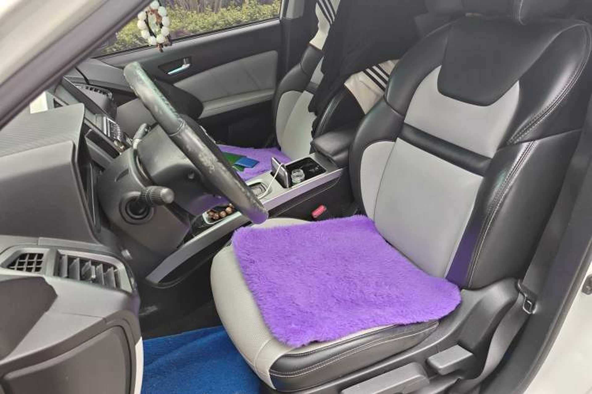 Used Luxgen U6 SUV 2014 2.0T Fashion Edition Left Front Seat