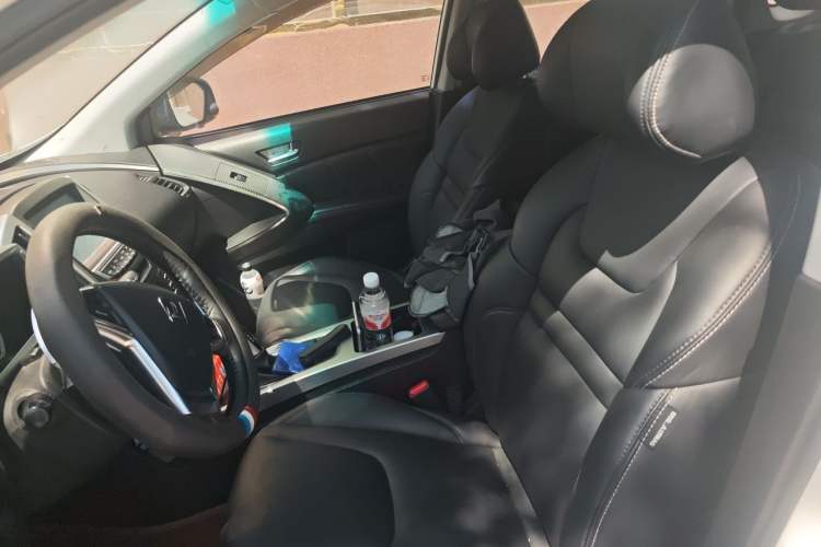 Used Luxgen U6 SUV 2014 2.0T Flagship Edition Left Front Seat