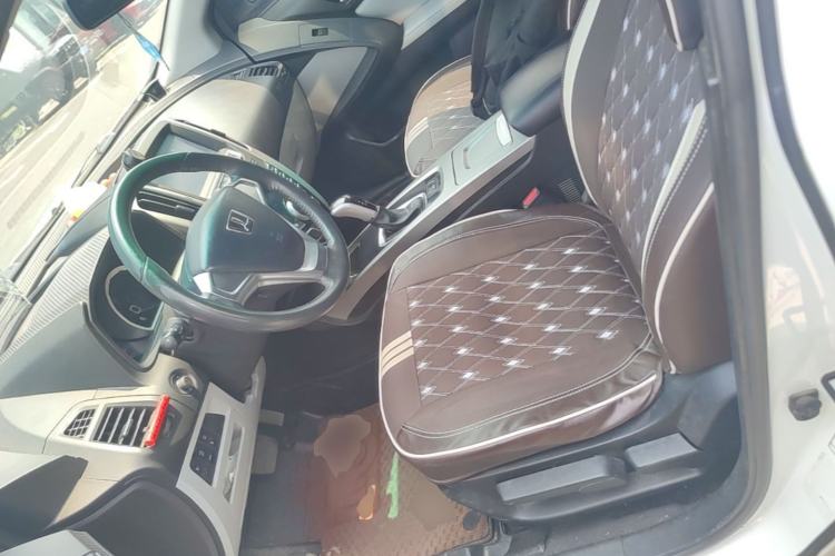 Used Luxgen U6 SUV 2014 1.8T Fashion Edition Left Front Seat