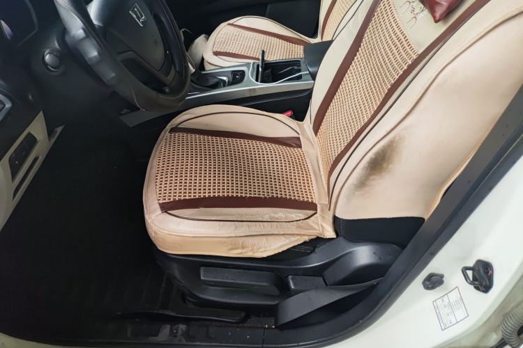 Used Luxgen U6 SUV 2014 1.8T Charm Version Left Front Seat