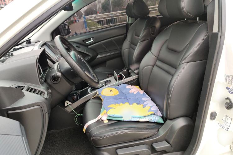 Used Luxgen U6 SUV 2014 1.8T Fashion Edition Left Front Seat