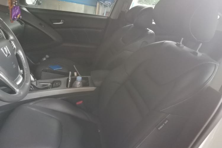 Used Luxgen U6 SUV 2014 2.0T ZhiZun Model Left Front Seat