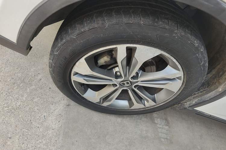 Used Luxgen U6 SUV 2014 1.8T ZhiZun Model Left Front Wheel Hub