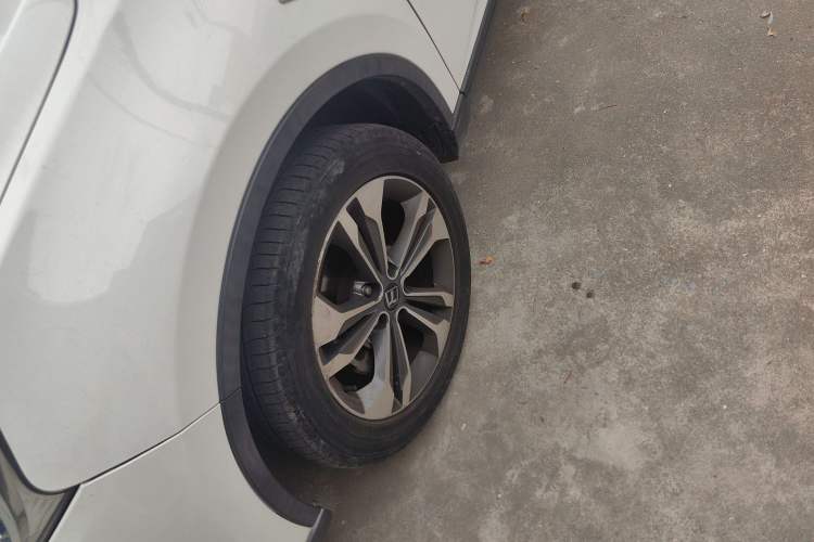 Used Luxgen U6 SUV 2014 2.0T ZhiZun Model Left Front Wheel Hub