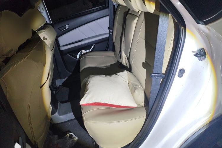 Used Luxgen U6 SUV 2014 1.8T Charm Version Left Rear Seat