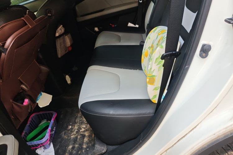 Used Luxgen U6 SUV 2014 1.8T Fashion Edition Left Rear Seat