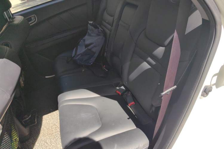 Used Luxgen U6 SUV 2014 1.8T Fashion Edition Left Rear Seat